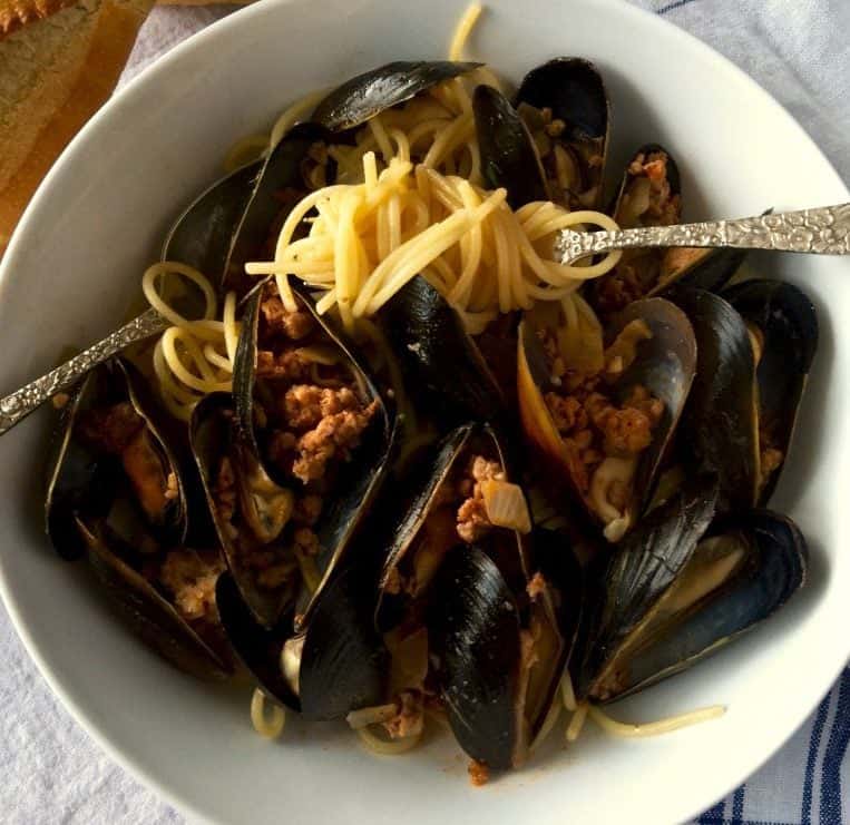 8 Must Try Easy Mussel Recipes Slow The Cook Down