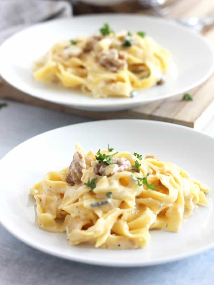 Blue Cheese Pasta Sauce and Walnut Pasta) Slow The Cook Down