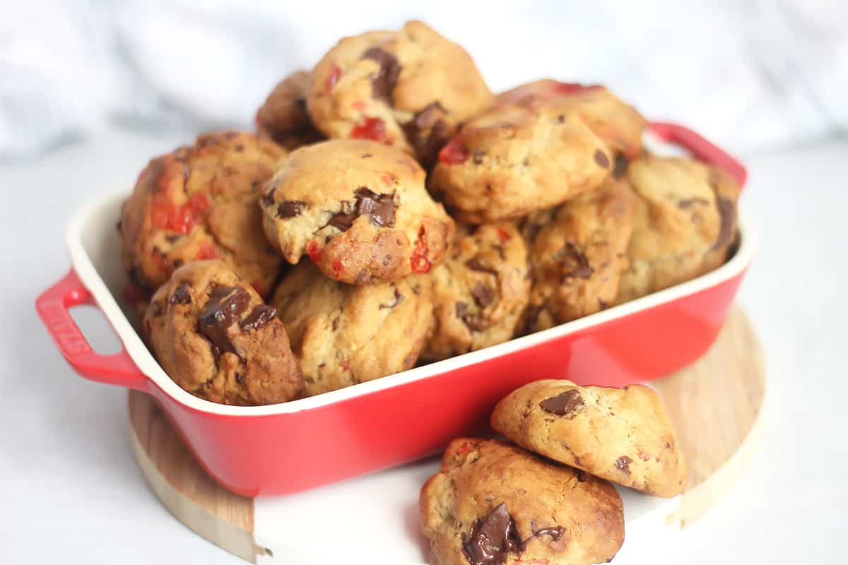 Cookies in a red baking dish.