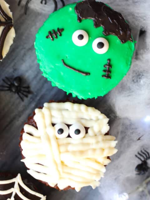 Frankenstein and Mummy decorated cupcakes.