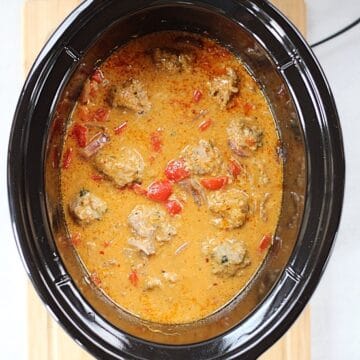 Thai meatballs and curry in a slow cooker.